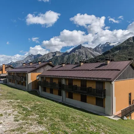Tonale 3 Duplex Apartment *